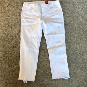 White skinny jeans